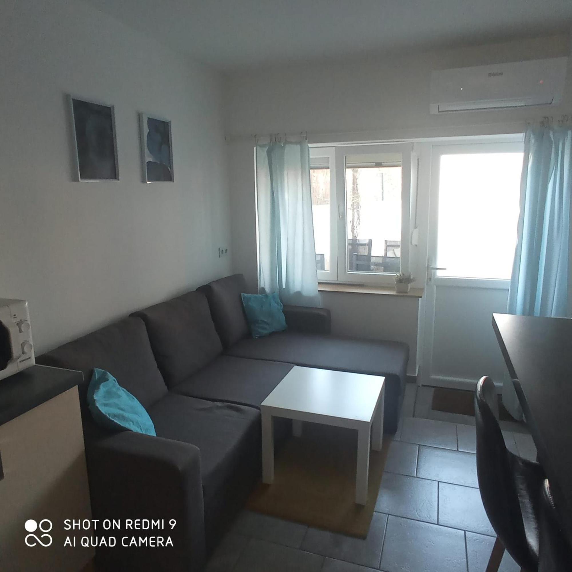 Apartments Max วีร์ ภายนอก รูปภาพ